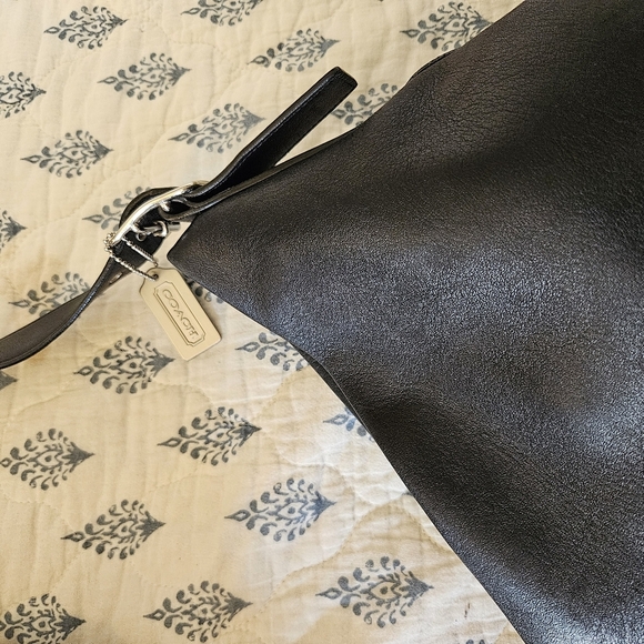 Coach Vintage Legacy 9186 Black Bucket Duffle Bag - Picture 13 of 13